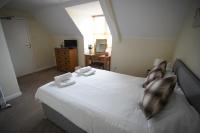 Camera Tripla Standard