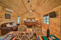Rustic-Chic Country Cabin - 10 Mi to Main Street! - B&B
