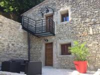 B&B Baix - Loft Stories - Bed and Breakfast Baix