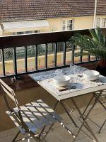 Duplex Fossorier - BALCON CENTRE VILLE - - Chambres d’hôtes