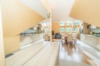 Apartament przy Deptaku z miejscem parkingowym - B&B Polanica-Zdrój