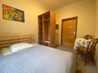 Einzelzimmer mit Gemeinschaftsbad