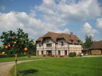 Le Pommier Doux, maison d'hôte du Domaine du Château d'Argeronne - B&B La Haye-Malherbe
