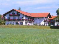 B&B Bad Birnbach - Pension an der Linde - Bed and Breakfast Bad Birnbach