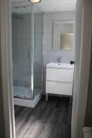 Twin Room with Shower
