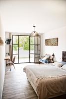 Doppelzimmer mit Gartenblick