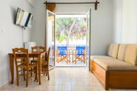 Vasilis Apartments Beachfront - B&B Ermioni