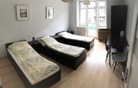 Chambre Triple avec Salle de Bains Commune