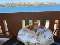 One-Bedroom Apartment with Balcony (3 Adults)