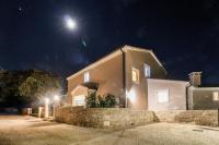 Luxurious Mediterranean house (8+2) near to the beautiful beaches - Ferienwohnung
