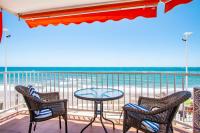 Apartamento en Edificio Torresol, 1ª linea de playa en Nerja - B&B Nerja