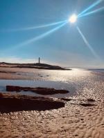 B&B Lossiemouth - Skerry View - Overlooking the Moray Firth - close to Beaches, Harbour, Shops and Restaurants - Bed and Breakfast Lossiemouth