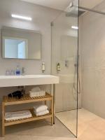 Queen Room with Balcony