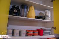 MAIOR NOTA - 2 Quartos com AR CONDICIONADOS SPLIT, Air Fryer, Wi-Fi, Disney Plus, Star Plus, HBO Max, Guarda Sol, Cadeiras de Praia, Caixa Térmica, Churrasqueira, Rede para Descanso e Chuveirão - 8 pessoas - CONFORTO Máximo - Melhor Localização!! - B&B Guarapari