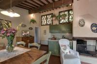 Apartment mit 3 Schlafzimmern mit großem Garten