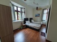 Doppel-/Zweibettzimmer mit Gemeinschaftsbad