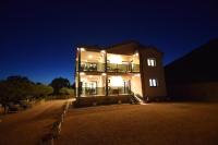 VILLA APARTMENTS FILIP with swimming pool - Chambres d'hôtes Starigrad