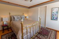 Zimmer mit Queensize-Bett und Meerblick