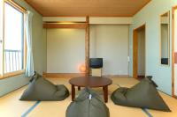 Japanese-Style Room