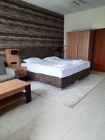 Estudio con 1 cama grande