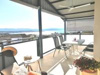 Lovely Sea View House in Malinska Island Krk - B&B Malinska