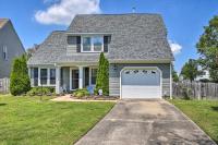 B&B Virginia Beach - Virginia Beach Family House Less Than 1 Mi to Golf Club! - Bed and Breakfast Virginia Beach