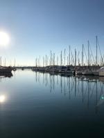 Cap d’Agde Centre port avec parking privé et belle vue port et mer - B&B