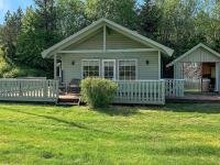 Three-Bedroom Holiday home in Jørpeland 2