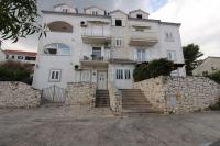 Studio Mali Raj - B&B Supetar