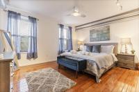 B&B Philadelphie - Luxury 1BR OLD CITY-KING BED Walk to Liberty Bell & Independence Mall - FREE PARKING! - Bed and Breakfast Philadelphie