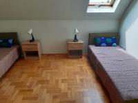 Familiensuite mit Balkon
