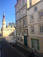 Hôtel de Ville 2 avec Parking - B&B