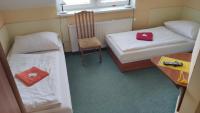 Chambre Lits Jumeaux avec Salle de Bains Privative