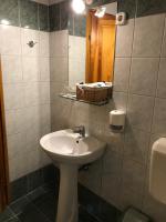 Dreibettzimmer mit Badewanne