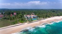 Sri Sharavi Beach Villas & Spa - with 43 metre saltwater infinity pool - B&B