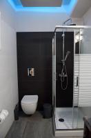 Apartment with Shower