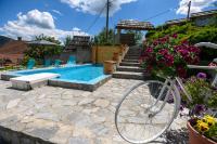 Neva sobe sa pogledom na planine - B&B