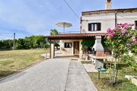 Beautiful Istrian house with big backyard - B&B
