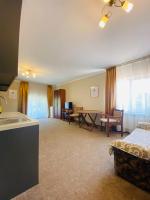 Suite with Garden View