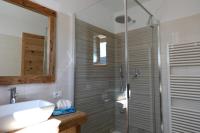 Camera Matrimoniale/Doppia con Letti Singoli con Bagno Privato