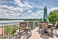 B&B Kaiser - Luxury Lake of the Ozarks Home with Boat Dock! - Bed and Breakfast Kaiser