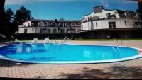 Romantyczny Apartament HAPPY 16 BASEN & KORT TENISOWY, OCHRONA 24 h - dla maksymalnie 6 osób - Chambres d'hôtes Pobierowo