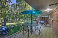 B&B Avinger - Lake O the Pines Retreat with Water Access! - Bed and Breakfast Avinger