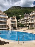 Apartment Jadran- Przno - Chambres d'hôtes Budva
