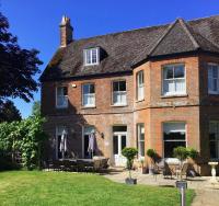 Substantial 6 bed House in Christchurch Dorset - Bed and Breakfast Christchurch