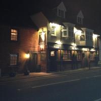 The Half Moon Inn - B&B Woking