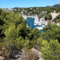 B&B Cassis - LE PROVENCAL - Hyper centre - Clim - Terrasse - Bed and Breakfast Cassis