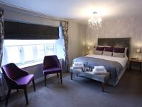 Zweibettzimmer mit Dusche