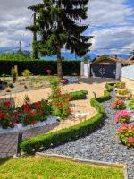 Chalet de TARA - Grand appartement esprit chalet - piscine chauffée - Genève - B&B Collonges-sous-Salève