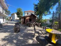 Appartamenti NeMoZo Moretti - B&B Ponzone